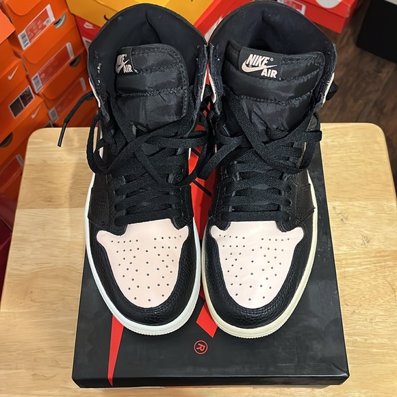 Jordan 1 Retro High OG “Black Crimson Tint” - Picture 5 of 10